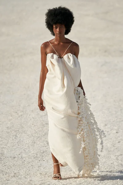 Look 57